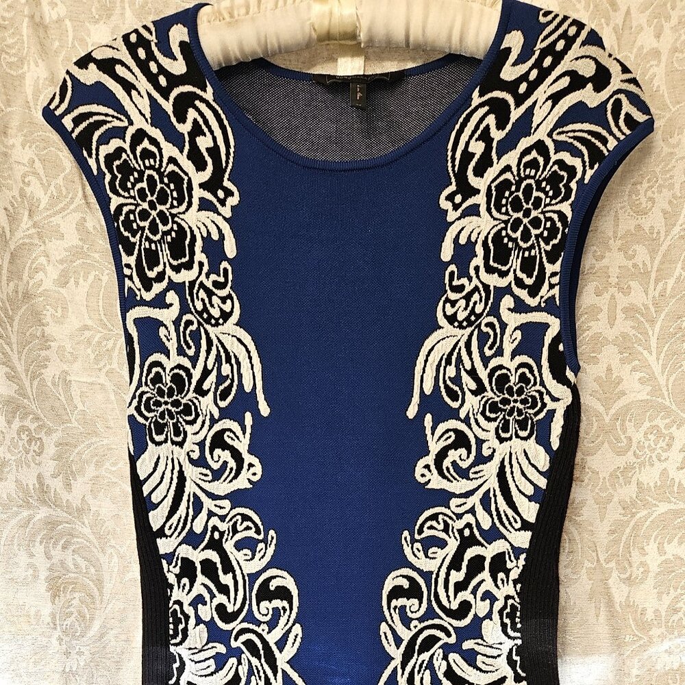 BCBG Max Azria bodycon intarsia blue illusion knit sleeveless dress size XS